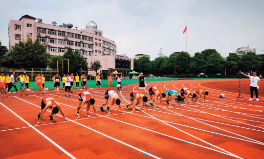 咨询热线