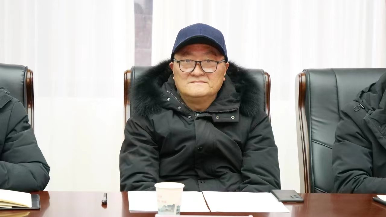 为切实做好关爱困难教师工作