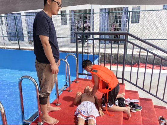 咨询热线
