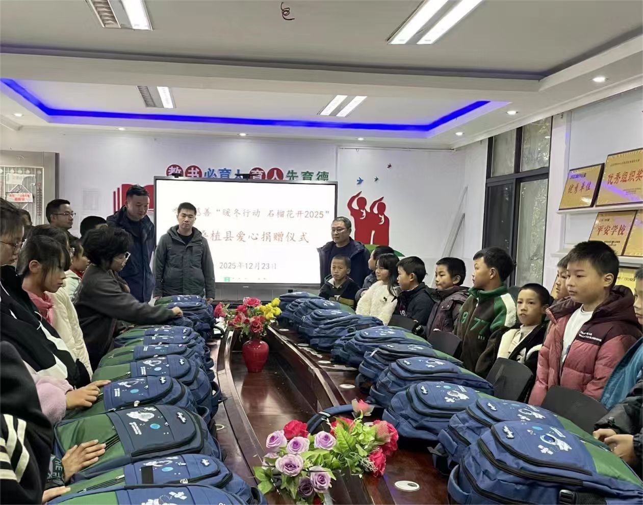 咨询热线