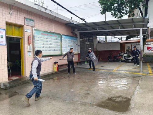 咨询热线